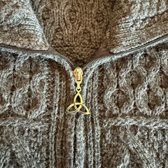 Cozy Inis Crafts Merino Wool Aran Sweater Jacket Chunky Knit Cabin-Core Medium - Picture 4 of 5